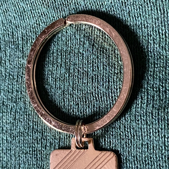 Colibri Gold Electroplated Keychain - Picture 11 of 16
